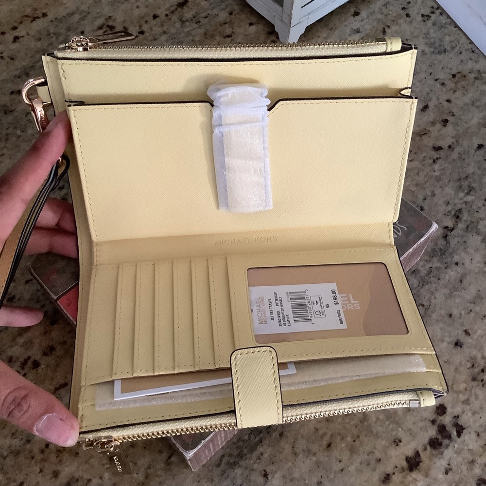 New 💖 jet set double zipper wallet wristlet - Picture 2 of 6